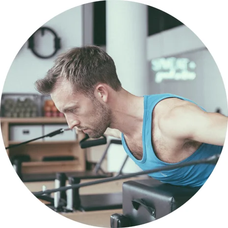 Circle-Photo_Dane_v3.jpg