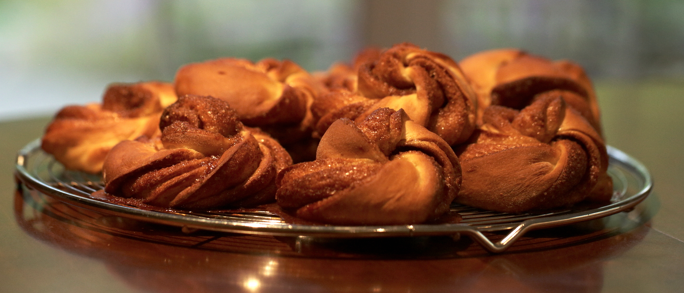 Je vous donnerai la recette des petites brioches à la cannelle; Peut-être...