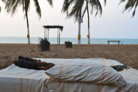 Fii. Nu incerca sa devii.