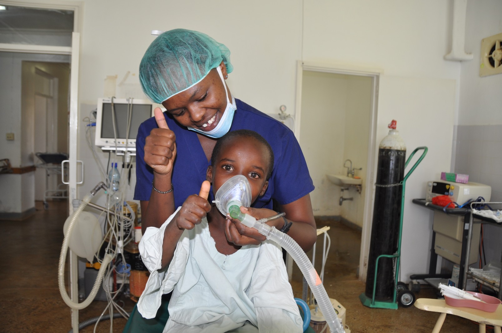 resized_VOLUNTEERS WITH PATIENTS .jpg