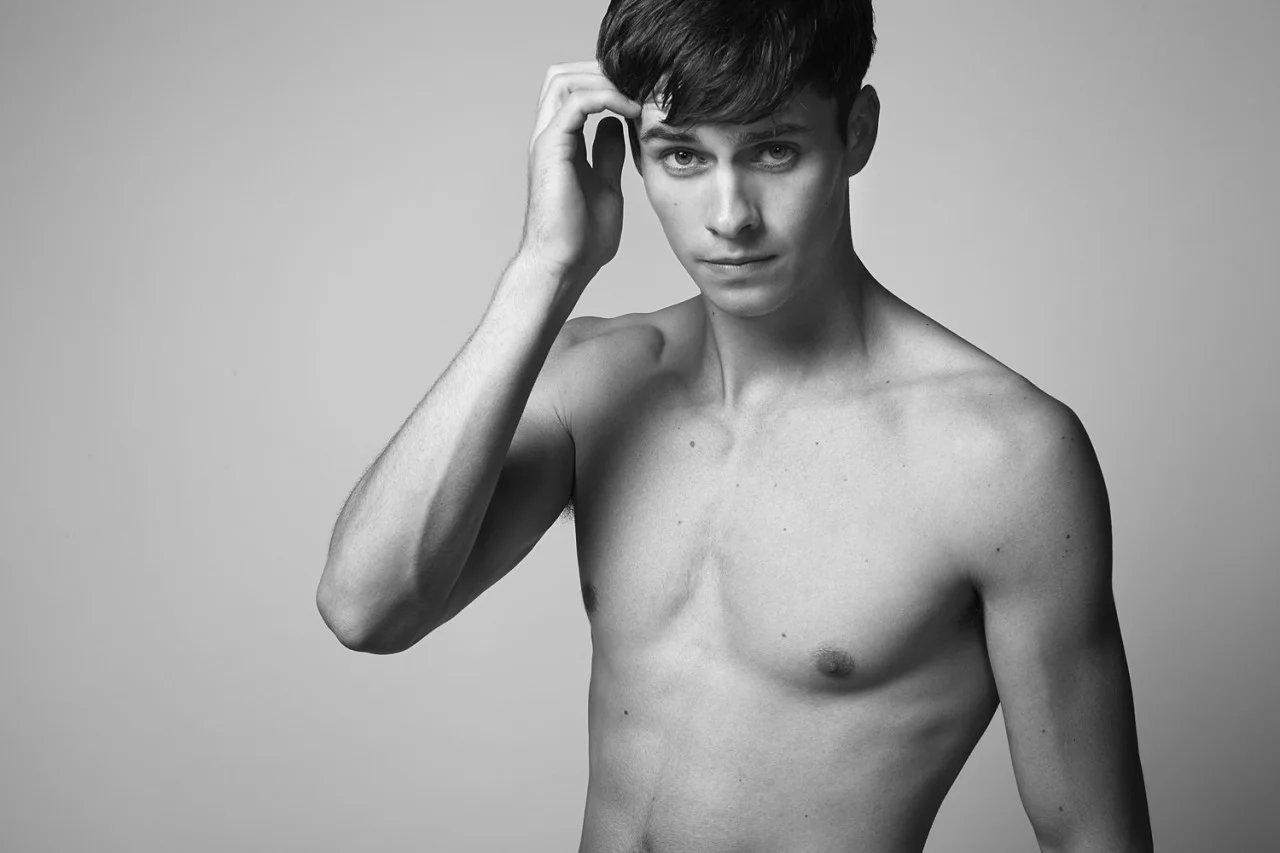 Joe Collier of New York Models HEIGHT: 6’2” | WAIST: 31 | SHOE: 11 | HAIR: BROWN | EYES: GREEN Photos by Dustin Mansyur & Marc Sifuentes