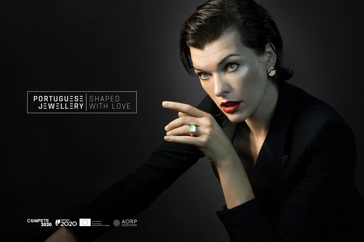 DSC_262_116902-Editar with logo.jpg