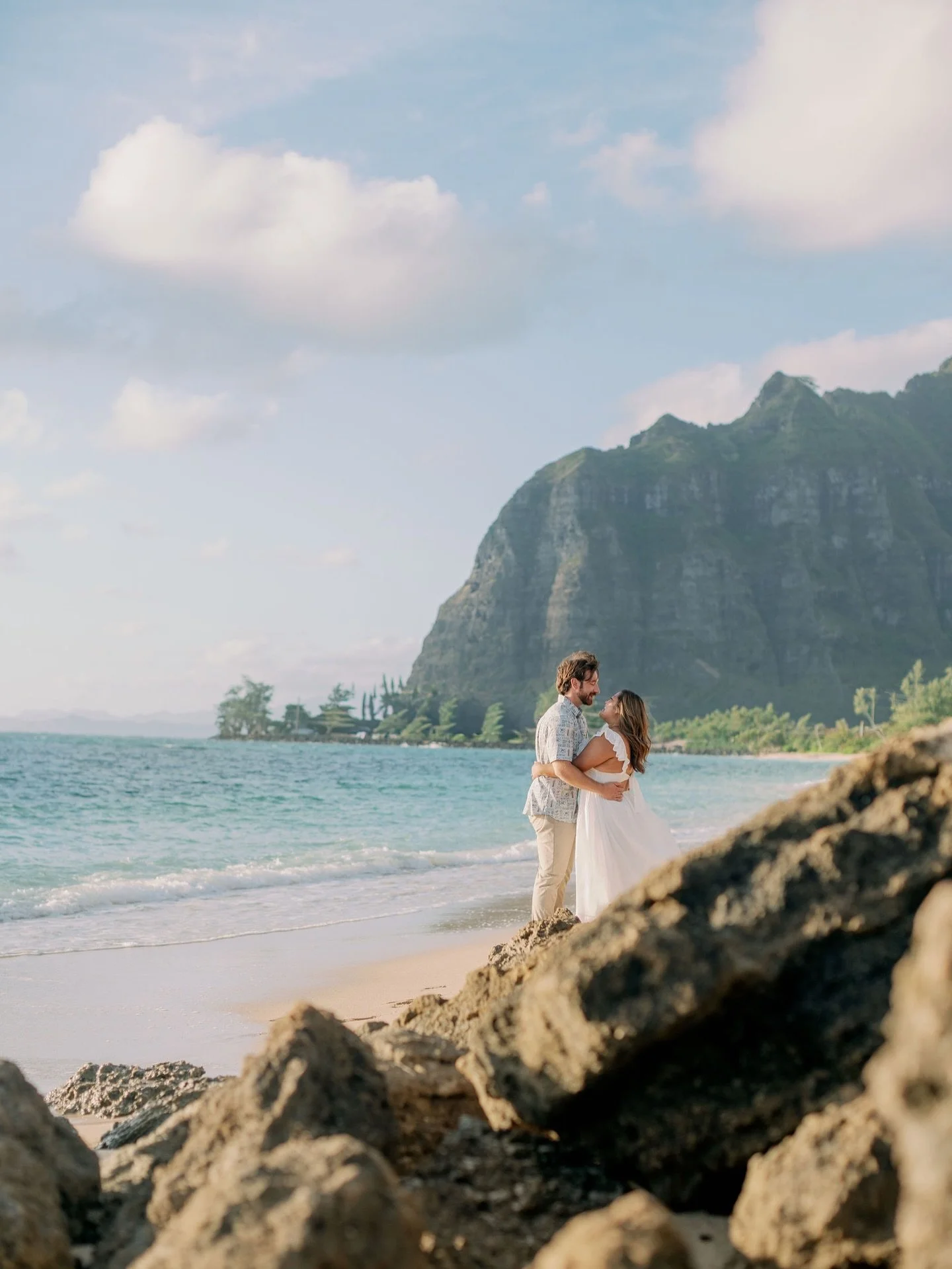 If you need me, I&rsquo;ll just be here dreaming about being reconnected with Hawaii. 🌴 
.
.
#destinationweddingphotographer #oahuweddingphotographer #hawaiiweddingphotographer #jacksonvilleweddingphotographer