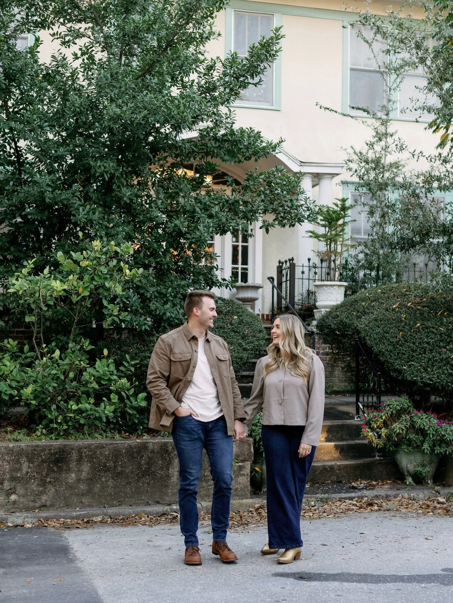 Kelsi + Ben 🤍 I loved photographing these two around Riverside! Kelsi sent me an inspiration mood board of how she wanted her photos to look and feel and I came up with a list of locations that I knew would fit. I am so happy with how these came out