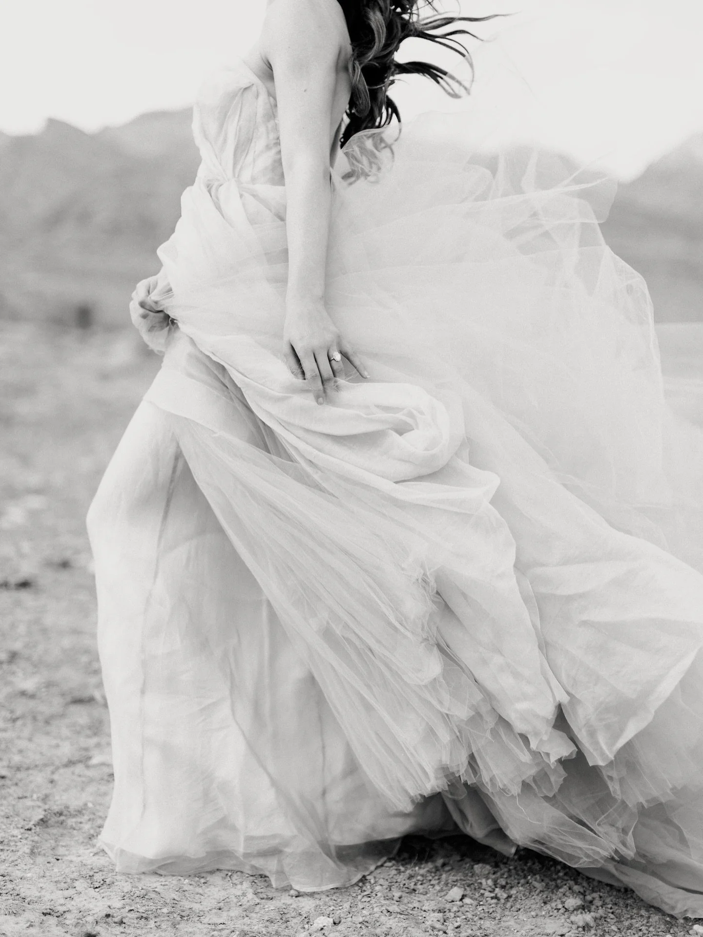 Saw Wuthering Heights over the weekend and was so obsessed with all the costume designs. I can&rsquo;t wait to see a trend of &ldquo;gothic romance&rdquo; weddings&hellip;also I completely cried my eyes out. 
.
.
#jacksonvilleweddingphotographer #des