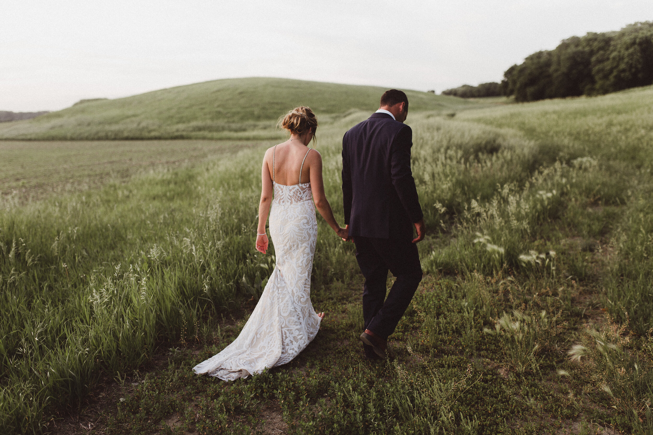 LINDSEY AND CHRIS / NICKERSON NEBRASKA WEDDING