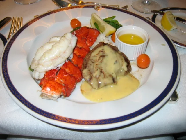Holland America Cruises Dining.jpg
