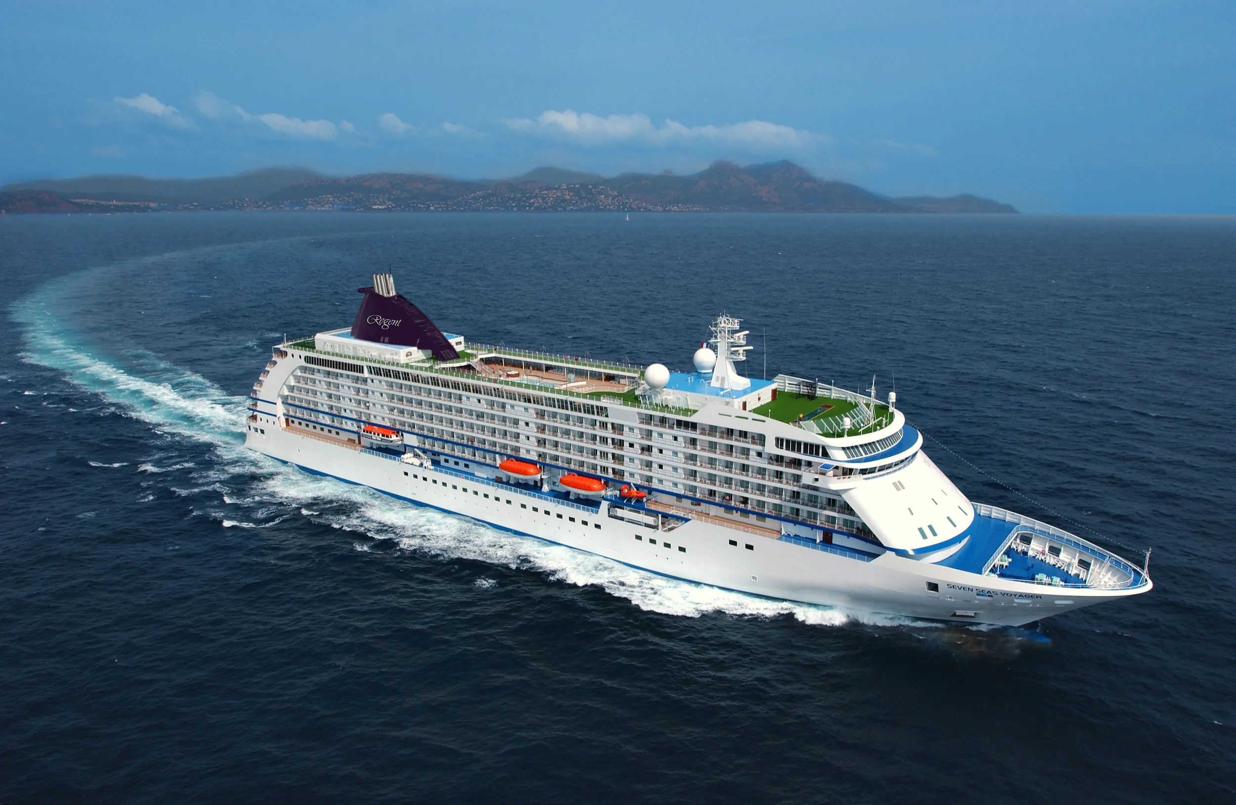 seven seas voyager.jpg