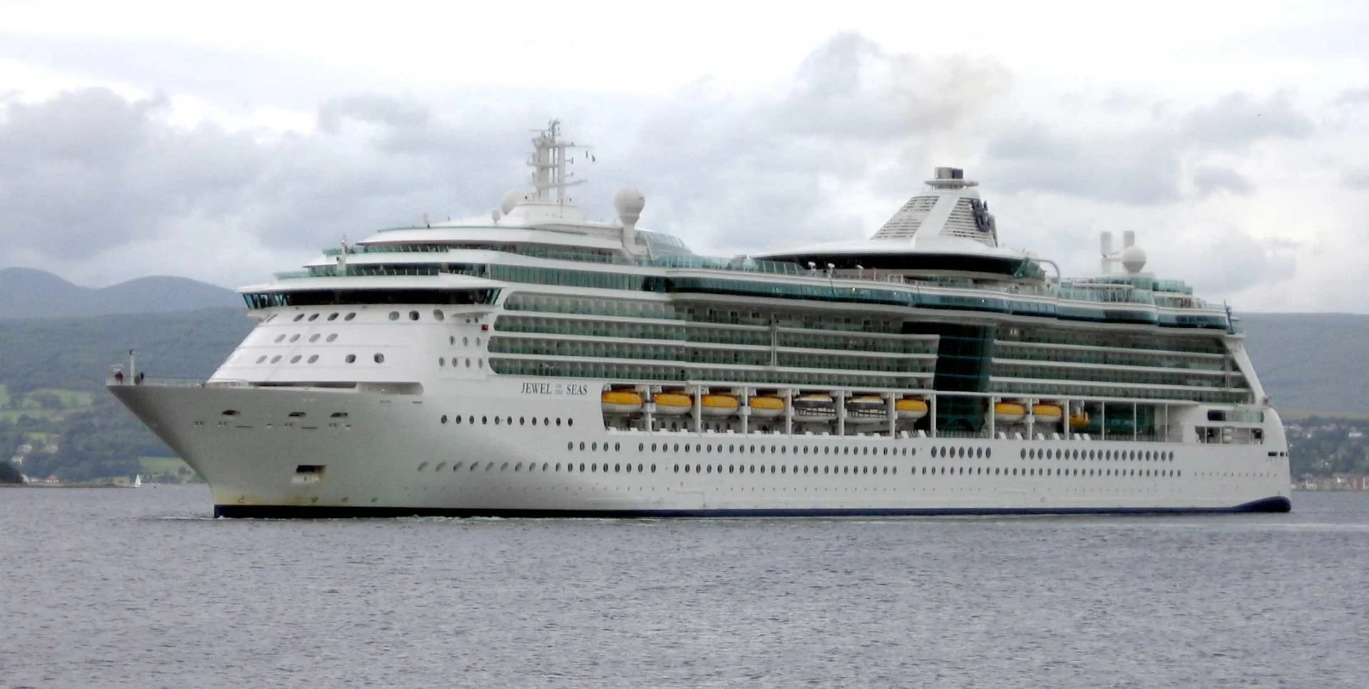 Jewel_of_the_Seas_G628-1920x966.jpg