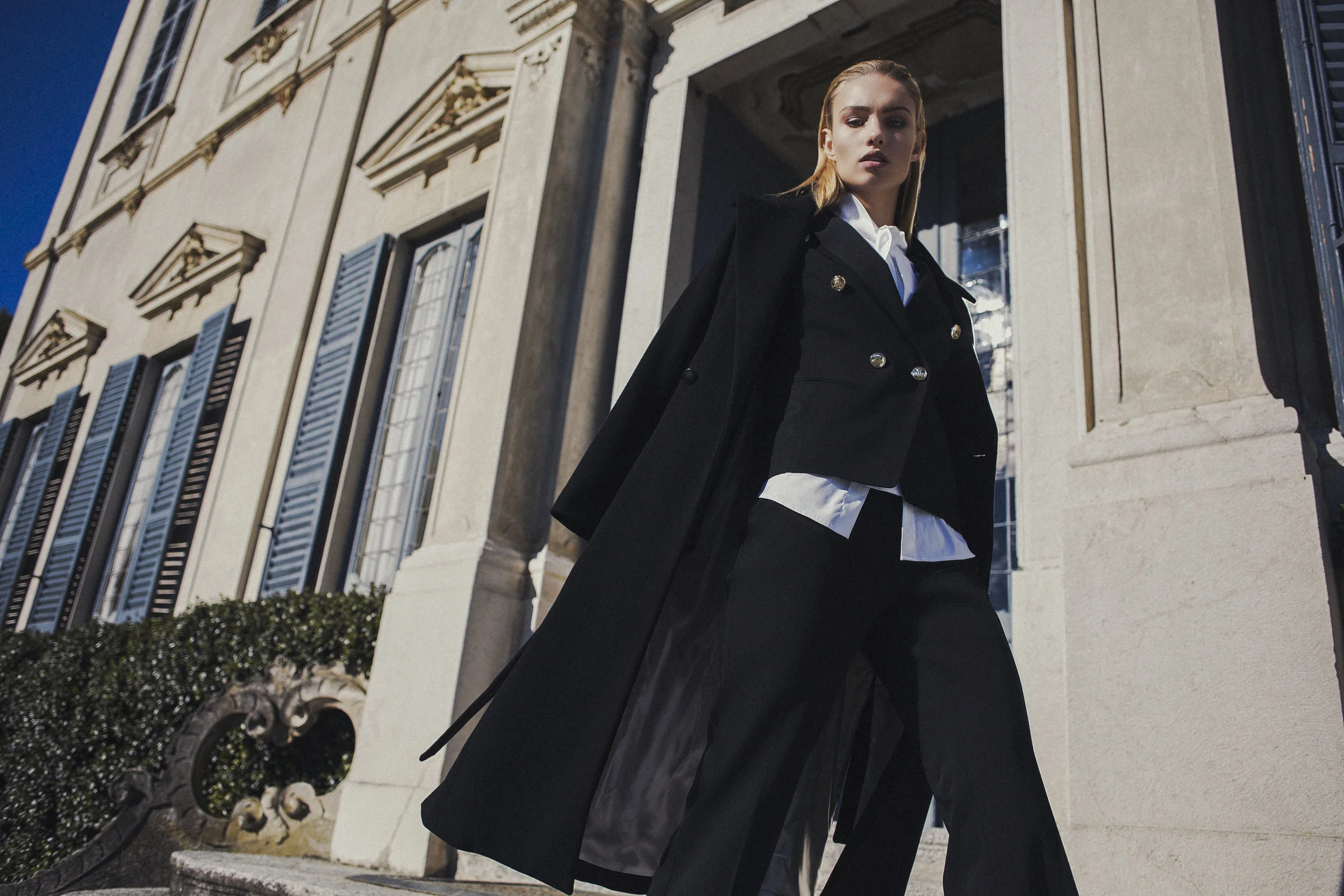 ROMANTIC TOUCH-3.jpg