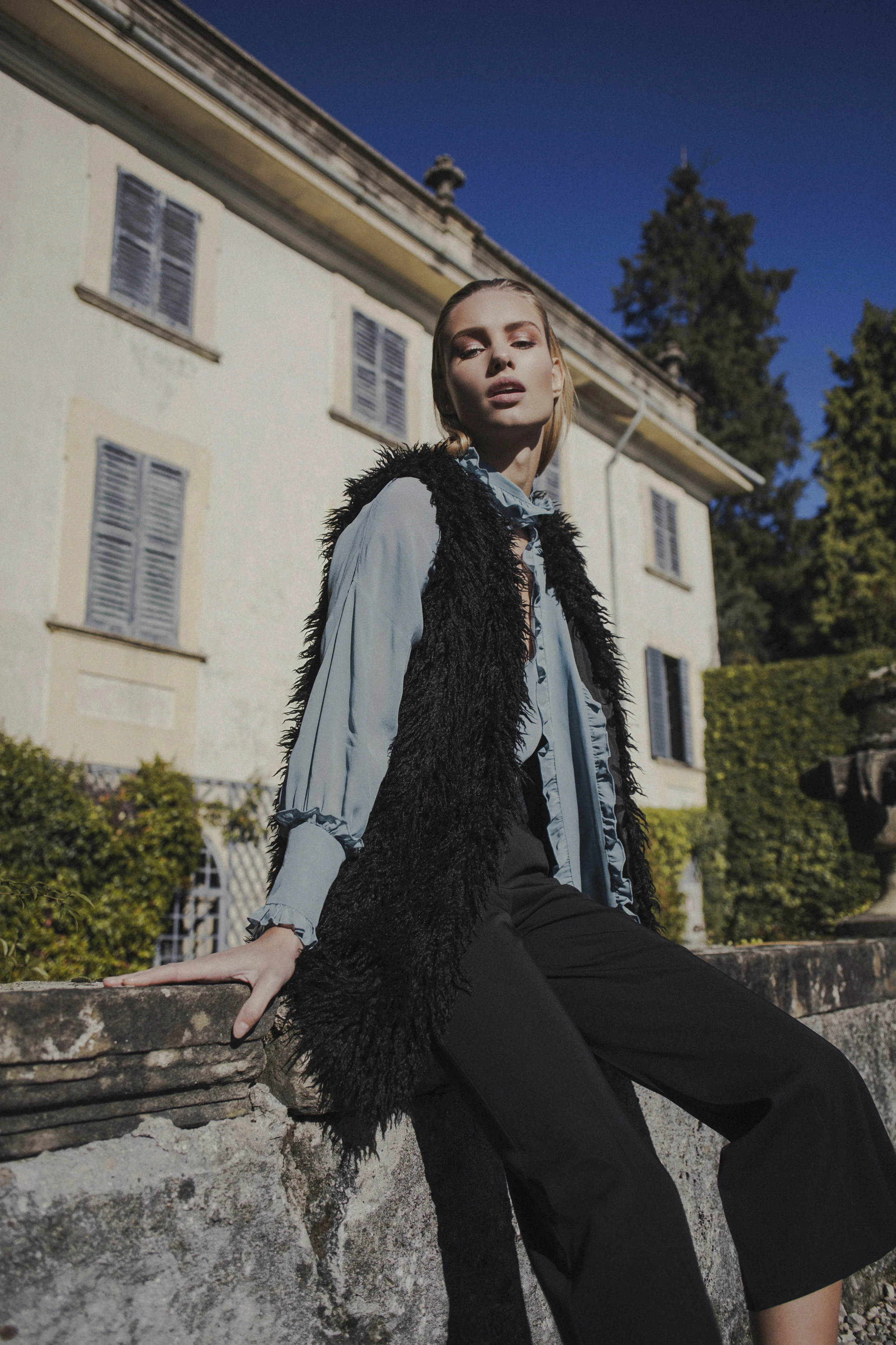 ROMANTIC TOUCH-4.jpg