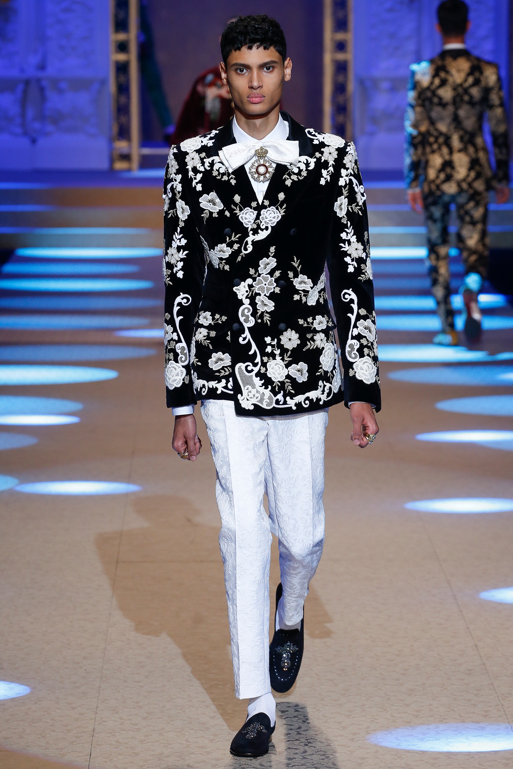 Dolce & Gabbana - Fall 2018 Menswear — Powerballas