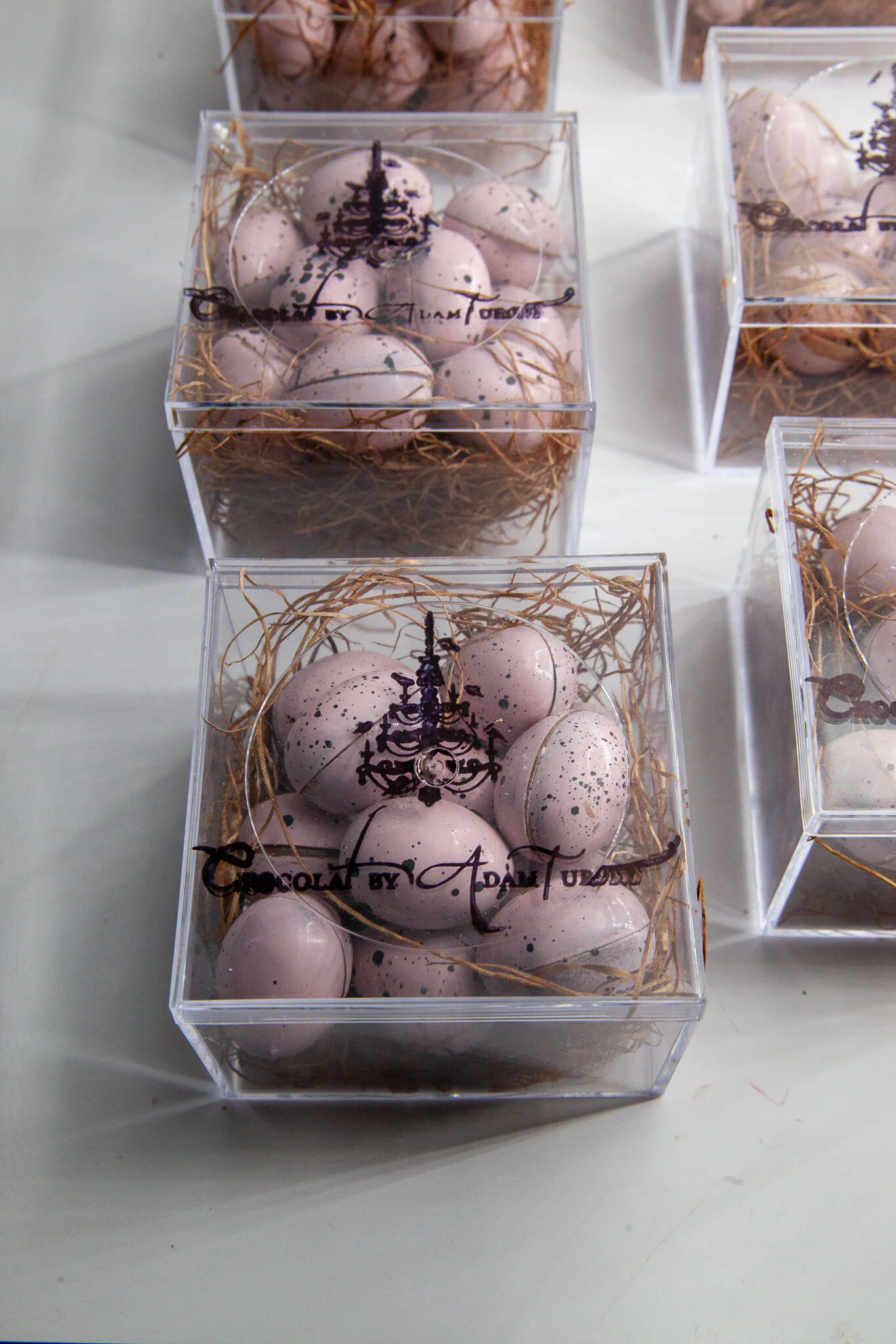 Chocolate Quail Eggs (Pink|Milk Chocolate)