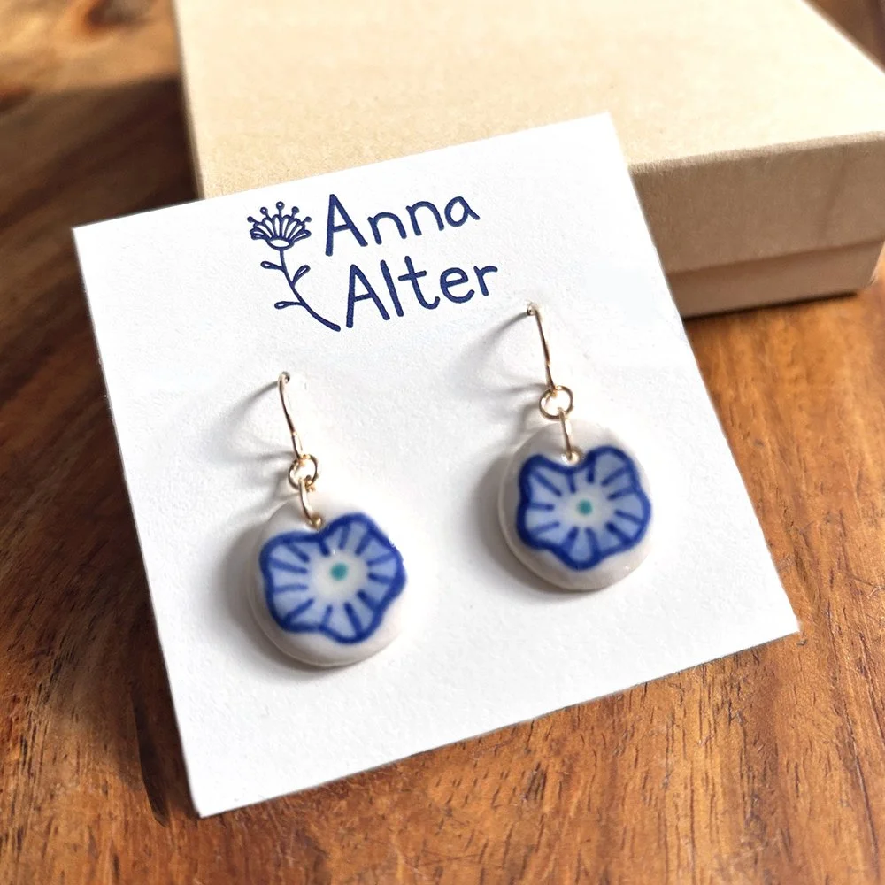 blue striped sm round hanging.jpg