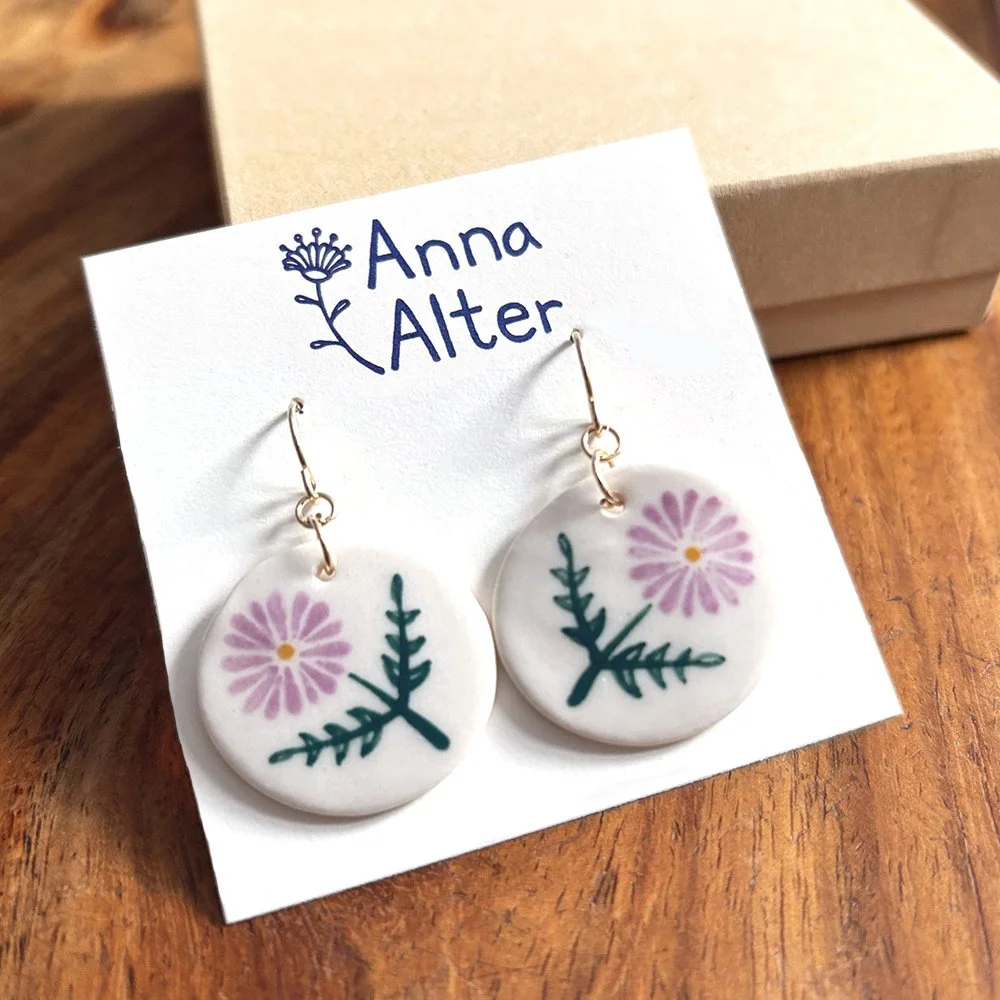 purple daisy lg round hanging.jpg