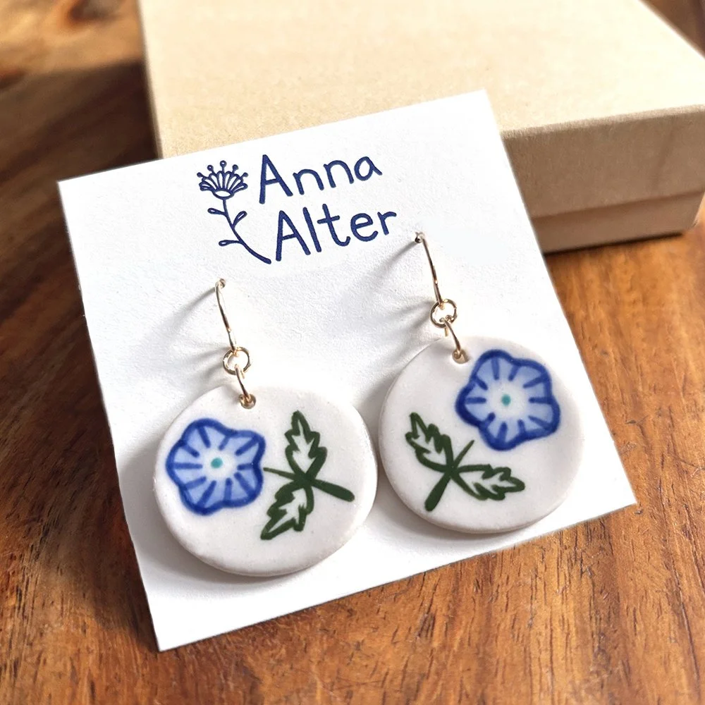 blue stripe lg round hanging.jpg