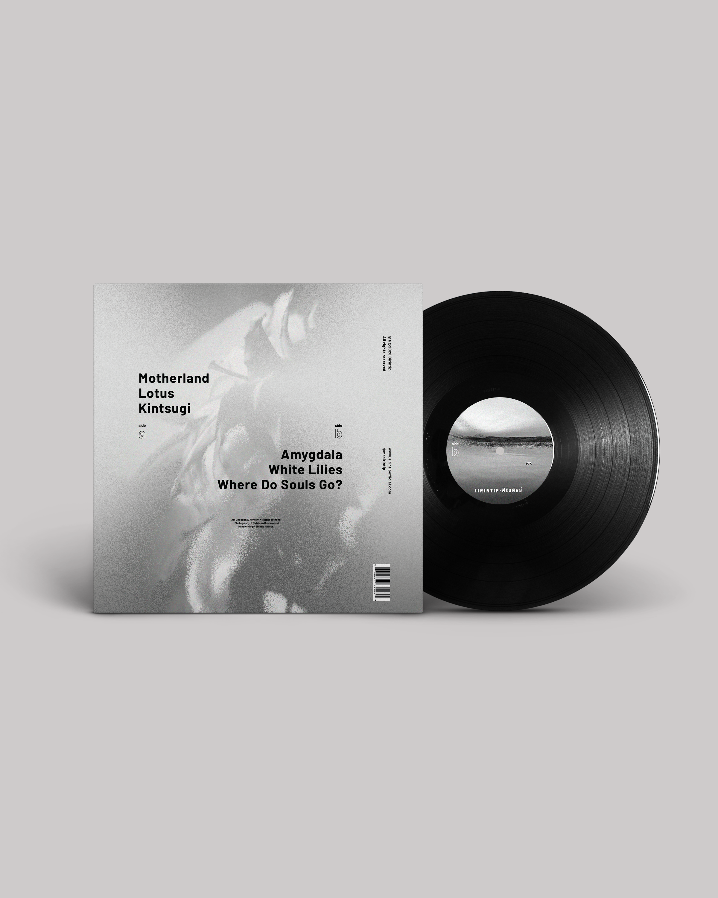 2_sirintip_whiteLilies_vinyl_2_mockup_back_v.png