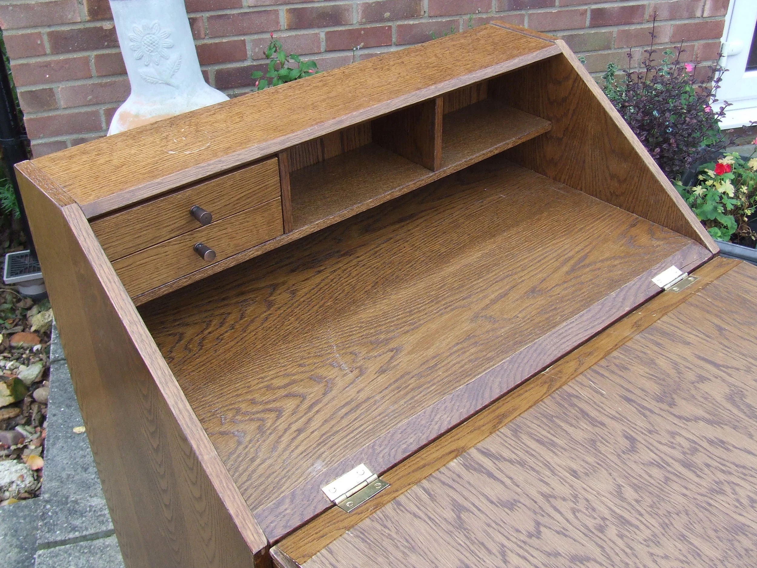 Writing Bureau 2.JPG