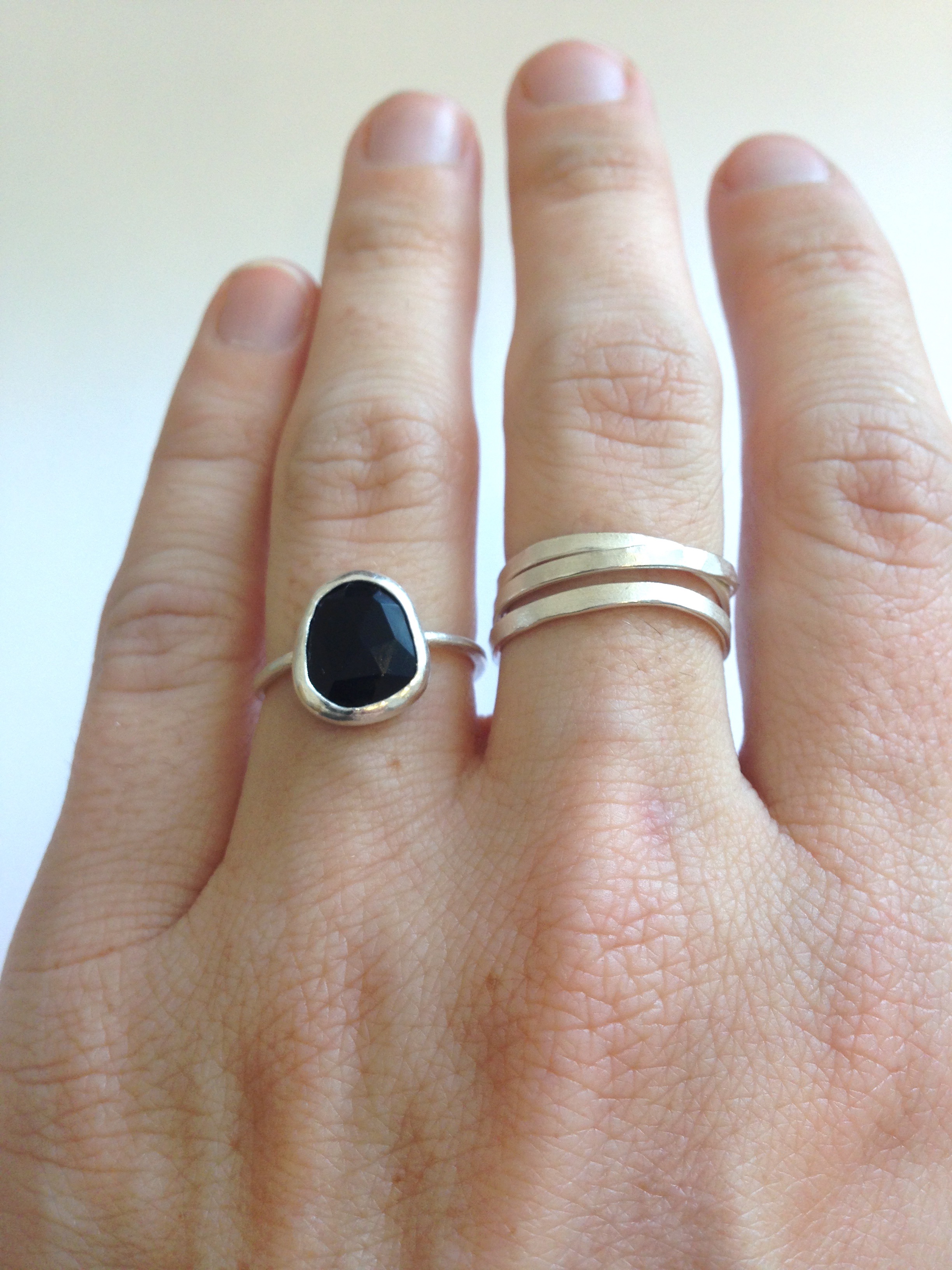 R14 Black Spinel & R15