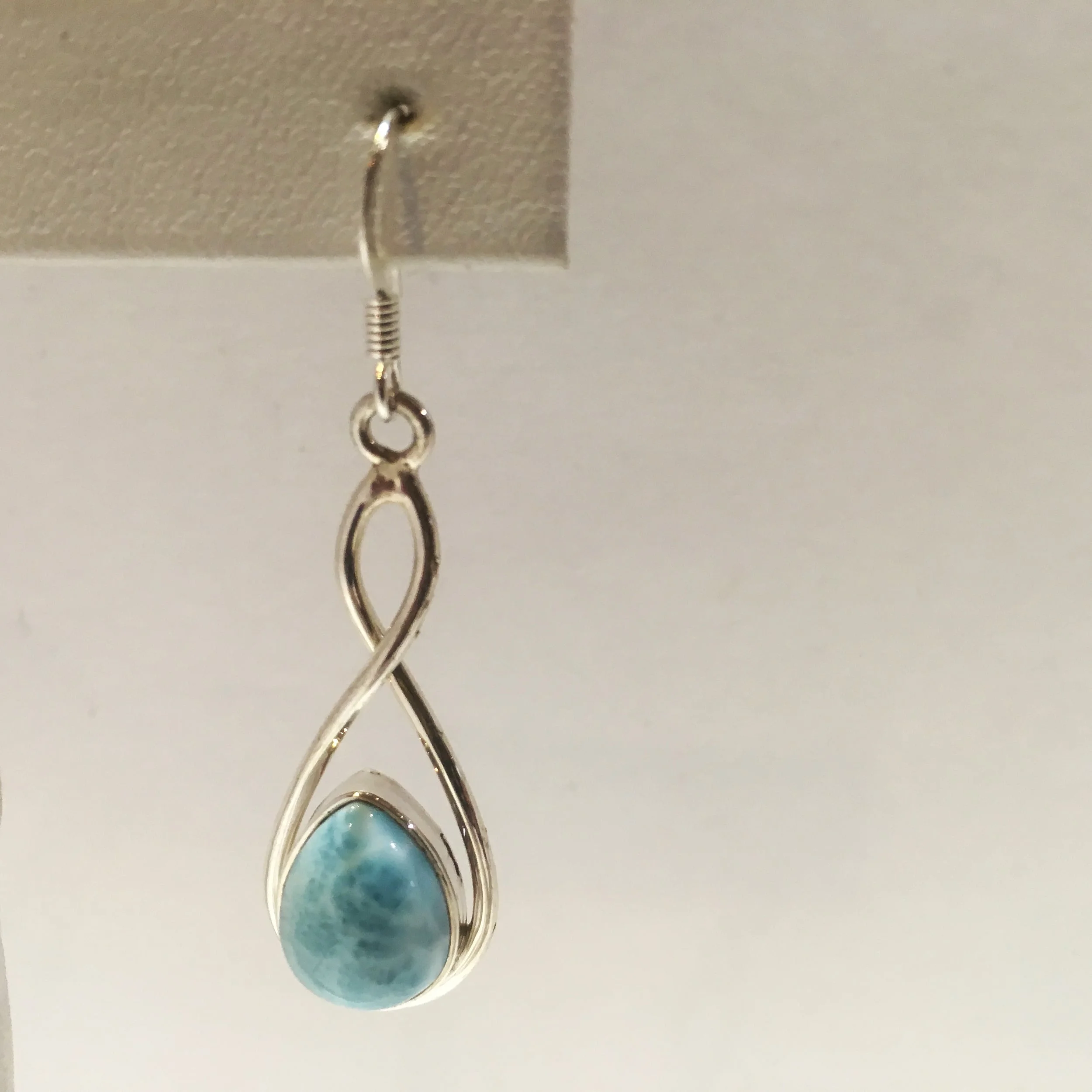 Larimar Ribbon with Pendant 2in 48- 3 detail.jpg
