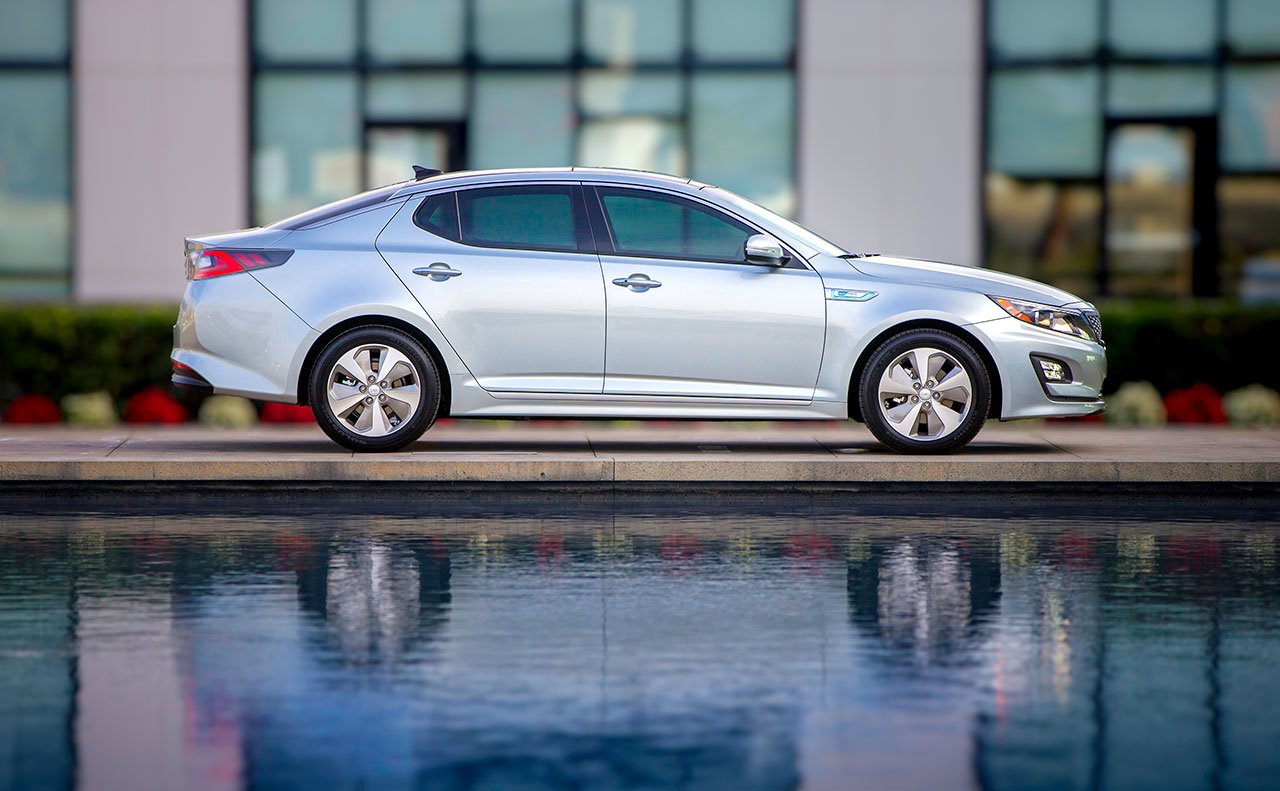2014 Kia Optima Hybrid (source: kia.com)