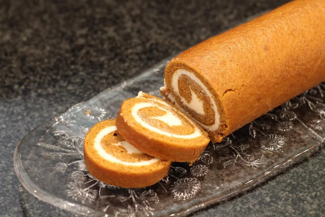 Gluten Free RECIPE: Pumpkin swirl cake filled with cream cheese frosting