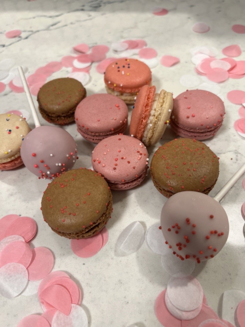 Macarooz gluten free macarons and macpops for Valentine's Day Gift Guide