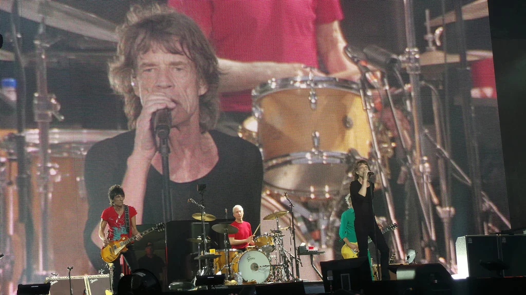 Throwback Tracks -- October 6, 2016