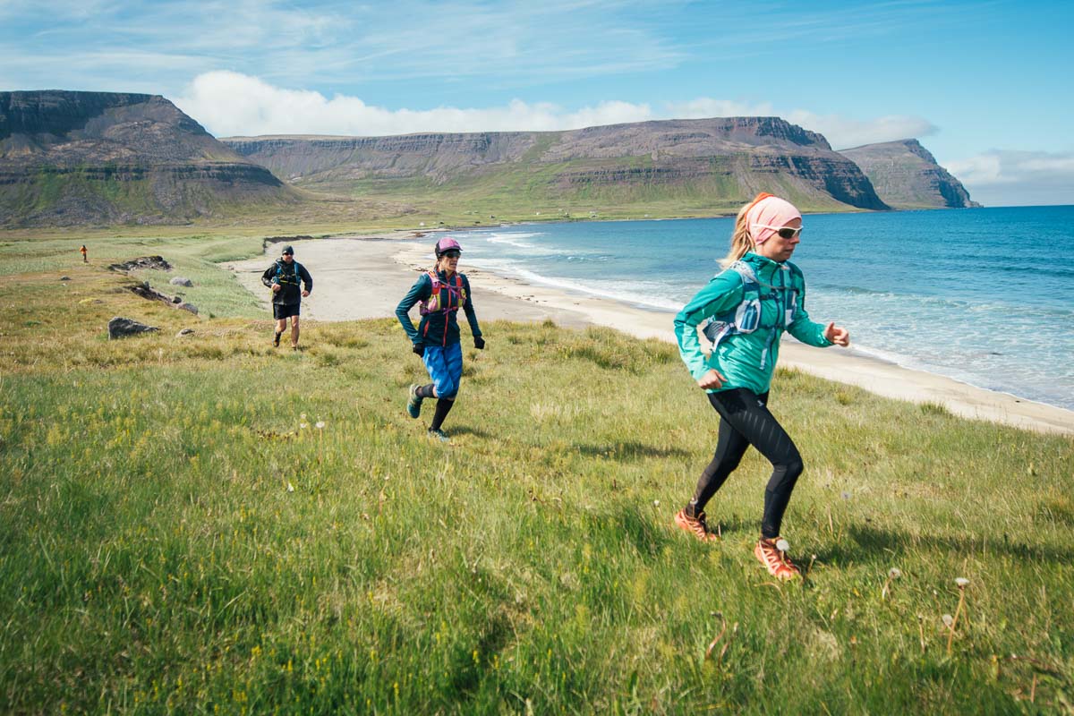 Inga Fanney leading a run tour