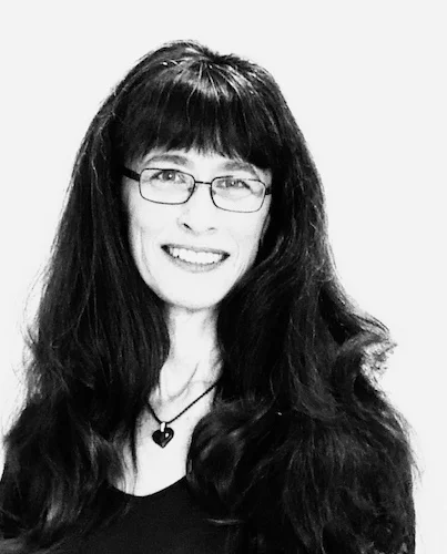 Linda Eve Diamond 403x500.jpg