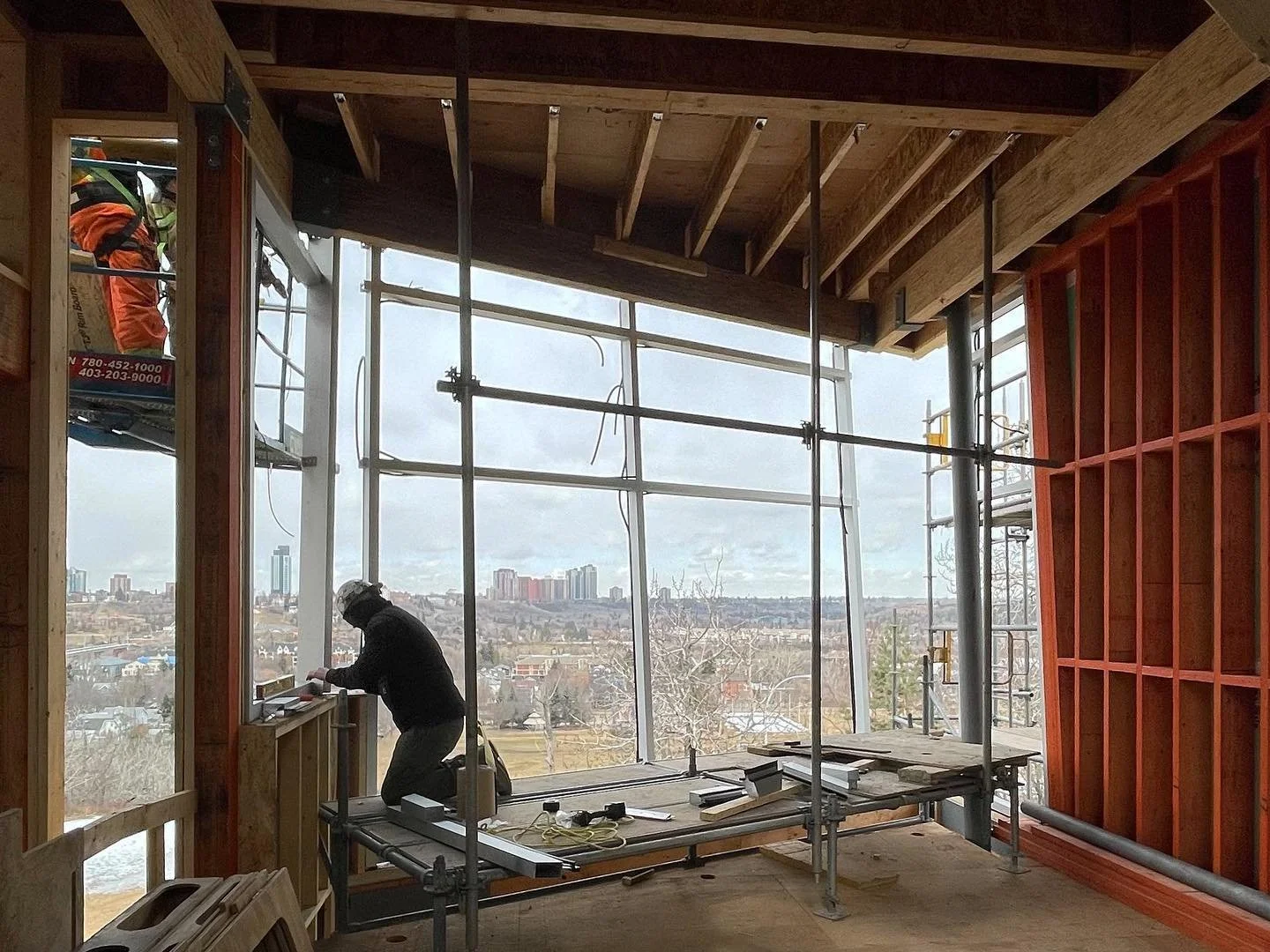 Bigger glass please. 

#etchbuilt #designdriven #yeginfill #curtainwall #kawneer #yegarchitecture #custombuilt