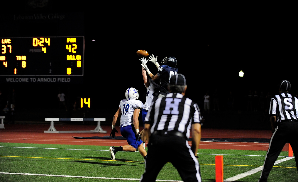 Football: Diplomats Dodge Dutchmen for Season Opening Win