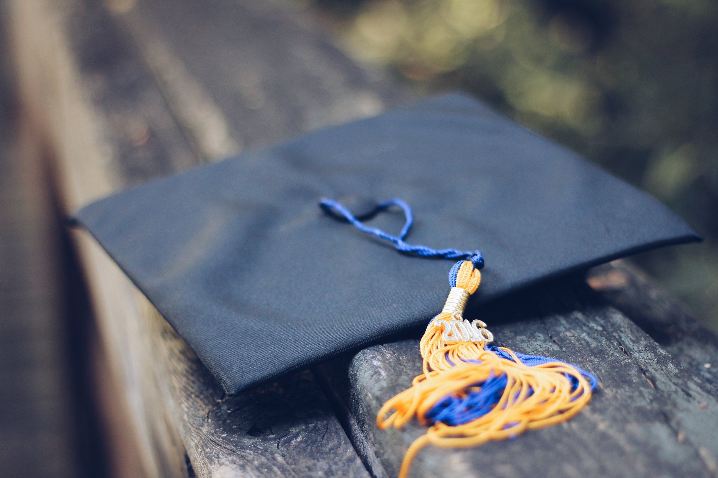 2019 Graduation portraits | Luis Cubas Photography in California