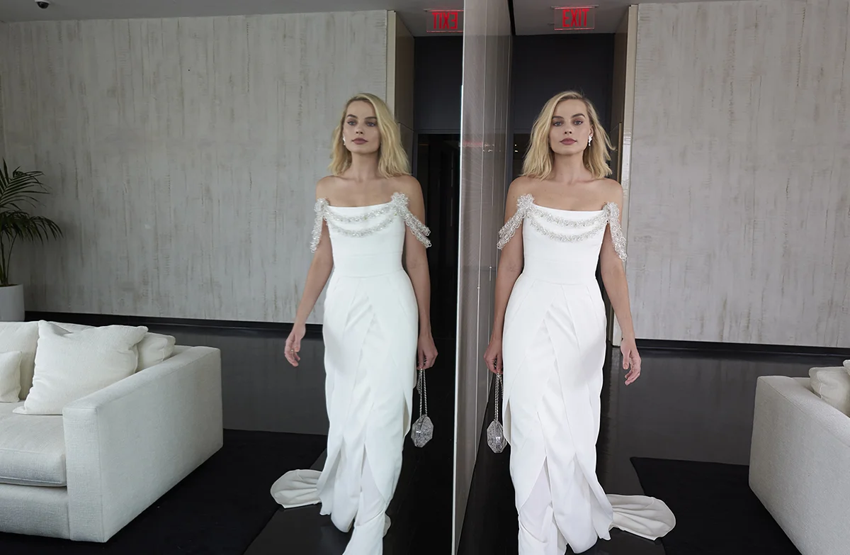 04_Last_fitting_in_Los_Angeles_with_Margot_Robbie_in_CHANEL_March_2nd_LD.jpg