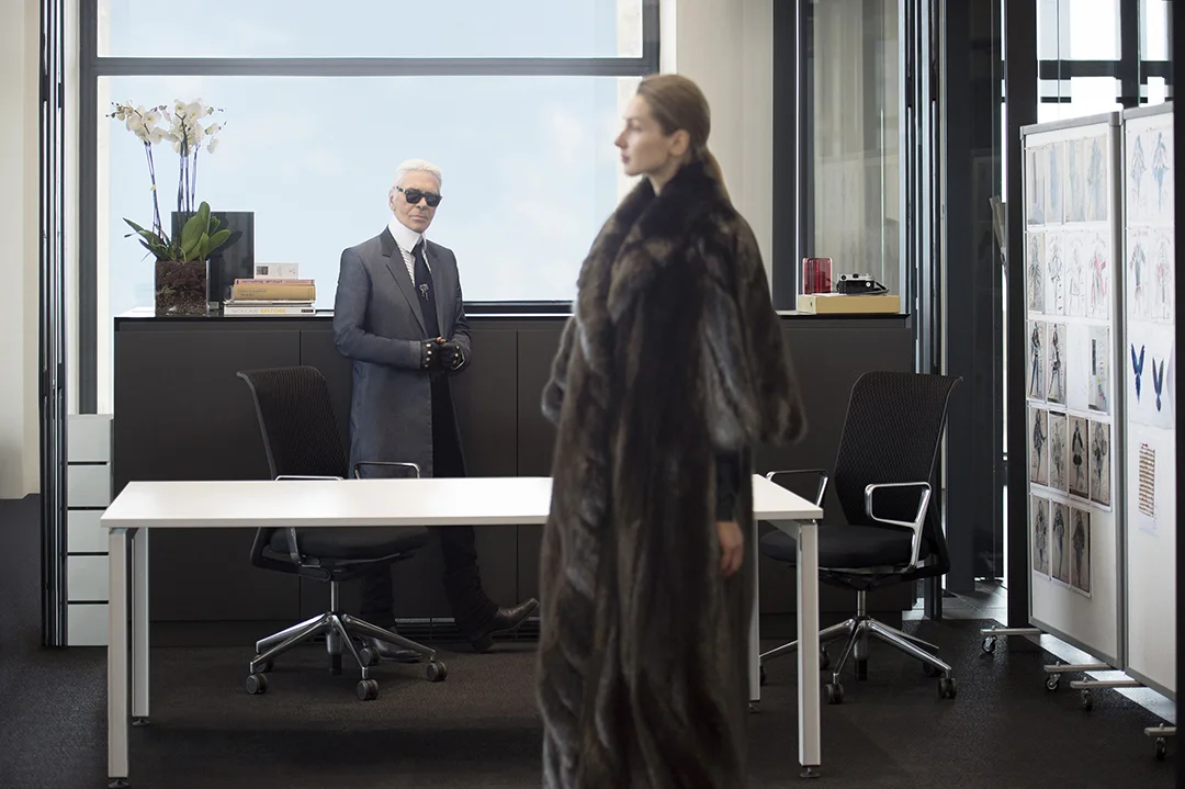His vast use of fur at Fendi was controversial, in the summer of 2015, he set up “haute fourrure” shows. We owe him the acronym “FF”, still popular today, short for ”Fun Fur”, or fake fur to have fun in.