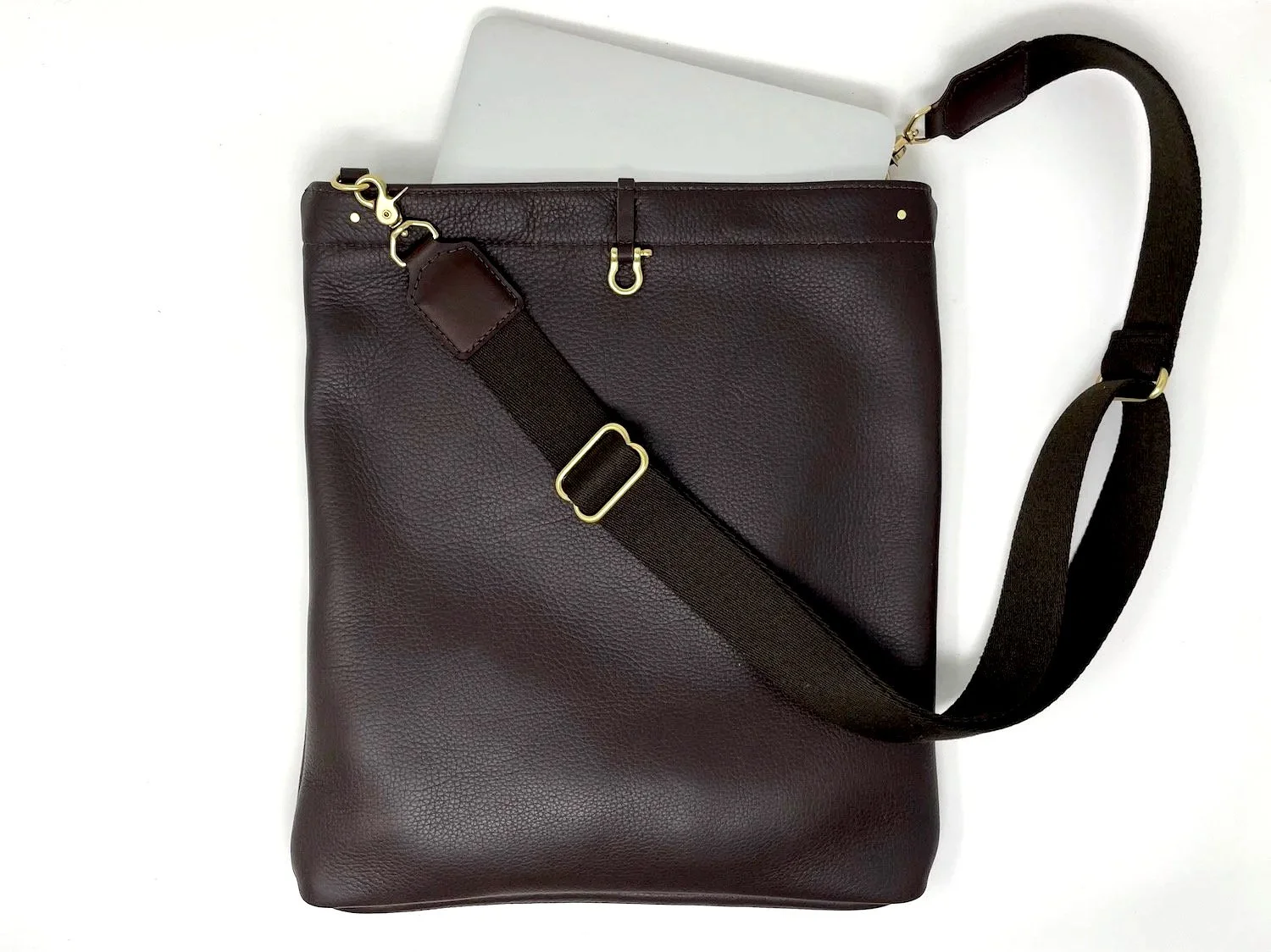 Briefcase---crossbody-bag---leather---chocolate---front---1500.jpg