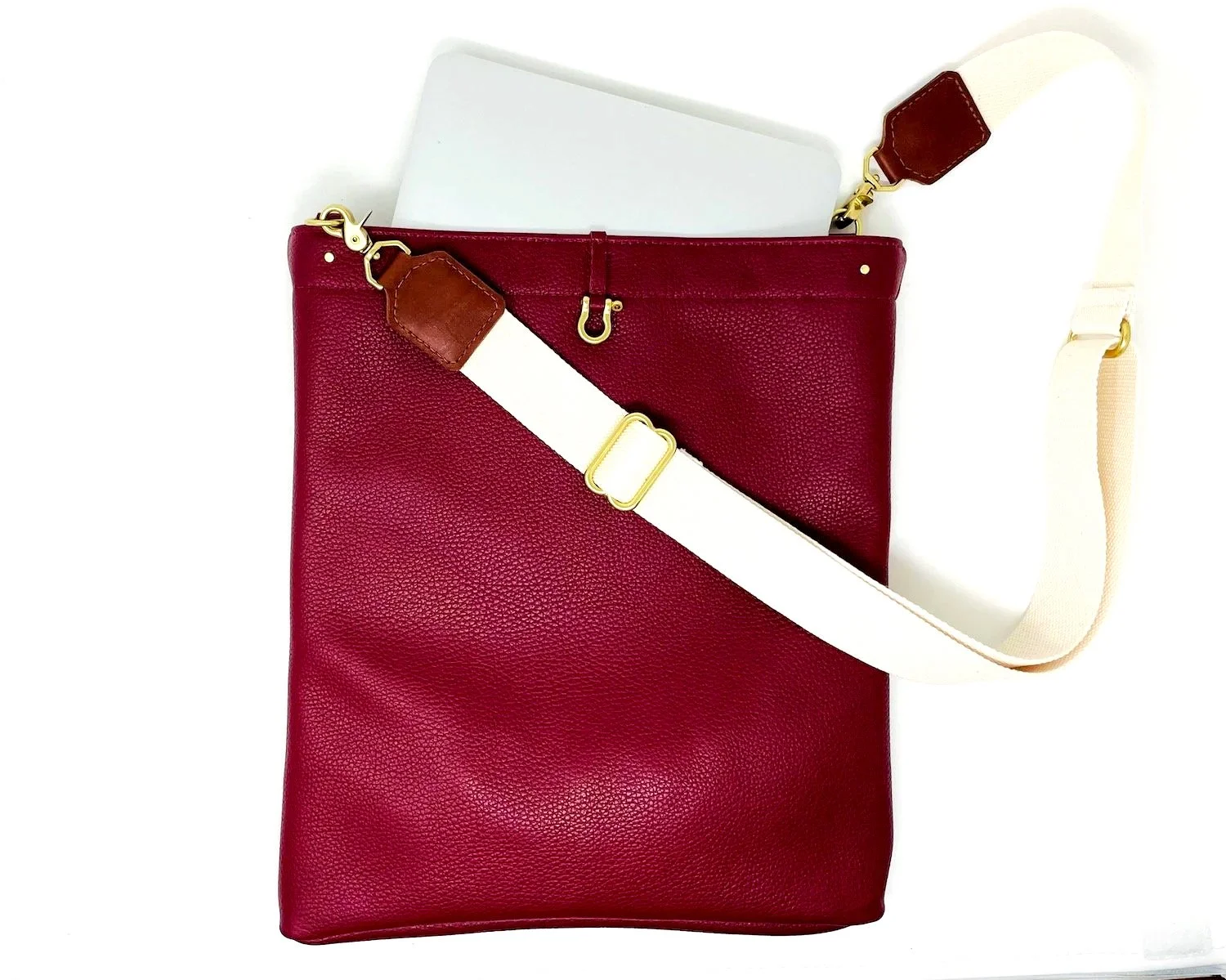 Briefcase---crossbody-bag---leather---red---front---1500.jpg