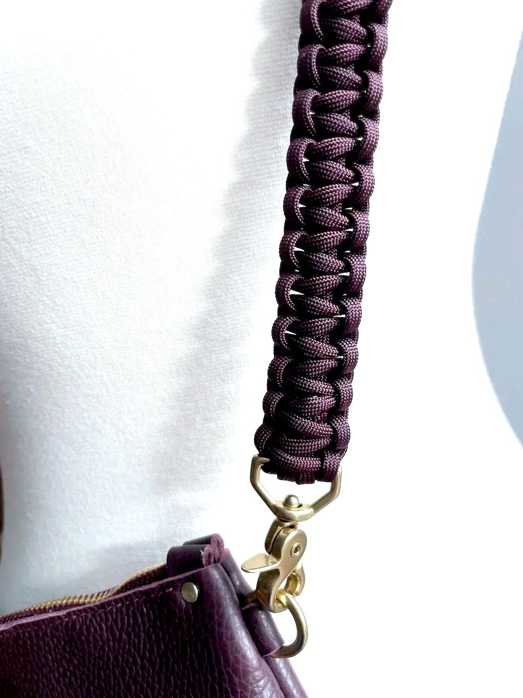 Strap---crossbody---four-strand---macrame---nylon---burgundy---front---1400.jpg