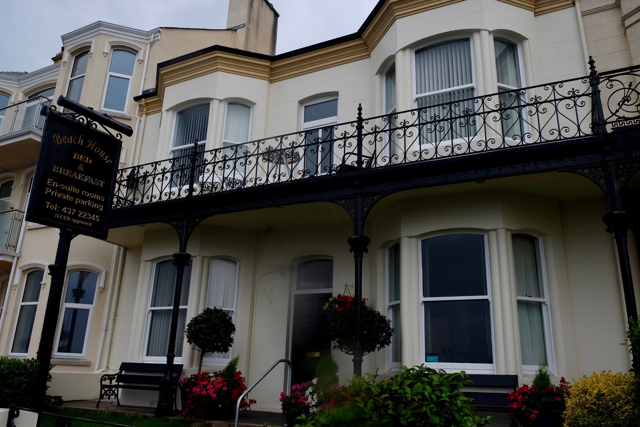 Beach House Bed and Breakfast, 22 Downs Road, Newcastle BT33 0AG, +44 28 4372 2345