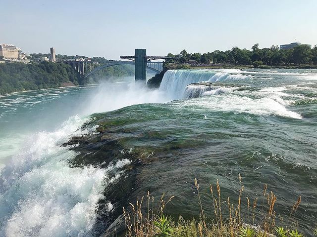 American Falls 🇺🇸🇨🇦 Fun-filled weekend thanks to my spontaneous and adventurous wife. Attended a wonderful wedding, explored the Finger Lakes, ventured into Canada for Canada Day, and crammed in just about everything you can at Niagara Falls.