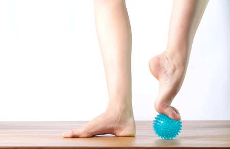 7 Pain-Releasing Exercises for Your Achy Feet | Exercise, Foot exercises,  Workout