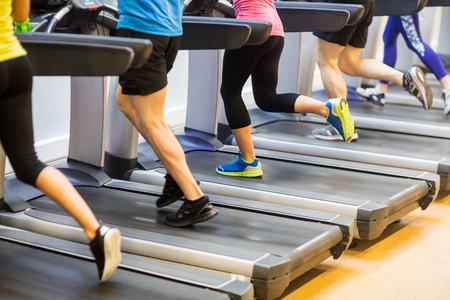 46688557_S_treadmill_gym_exercise_running_workout.jpg