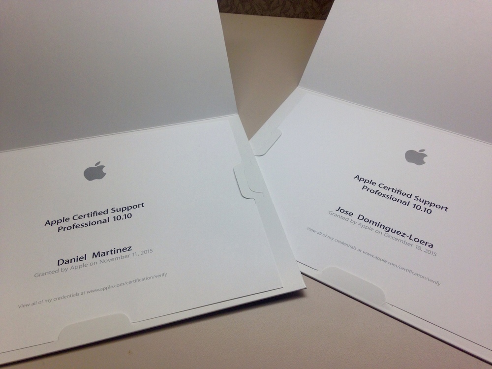 Сертификат золотое яблоко нижний новгород. Сертификат Apple. Goldapple сертификаты. Сертификация Apple. Подарочный сертификат Apple.