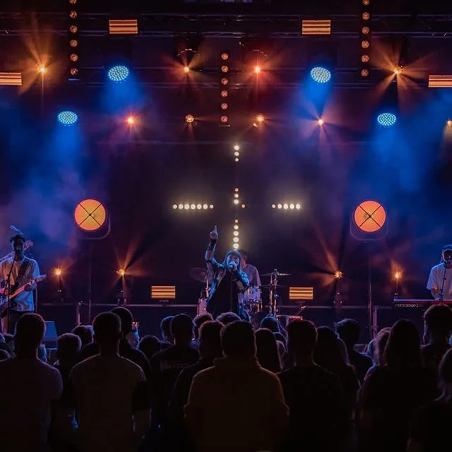 What a great time at @active.focus in Norway last weekend! We loved worshipping with so many young people (plus squeezing in a few games of volleyball 😏)