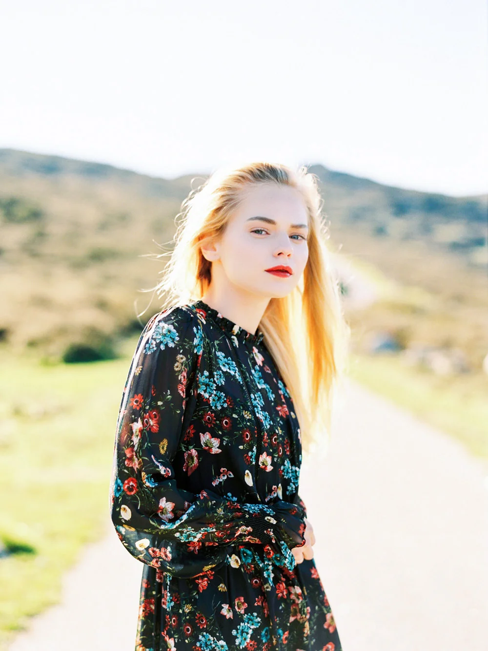 fashion portrait photography in a beautiful landscape in Algarve, Portugal