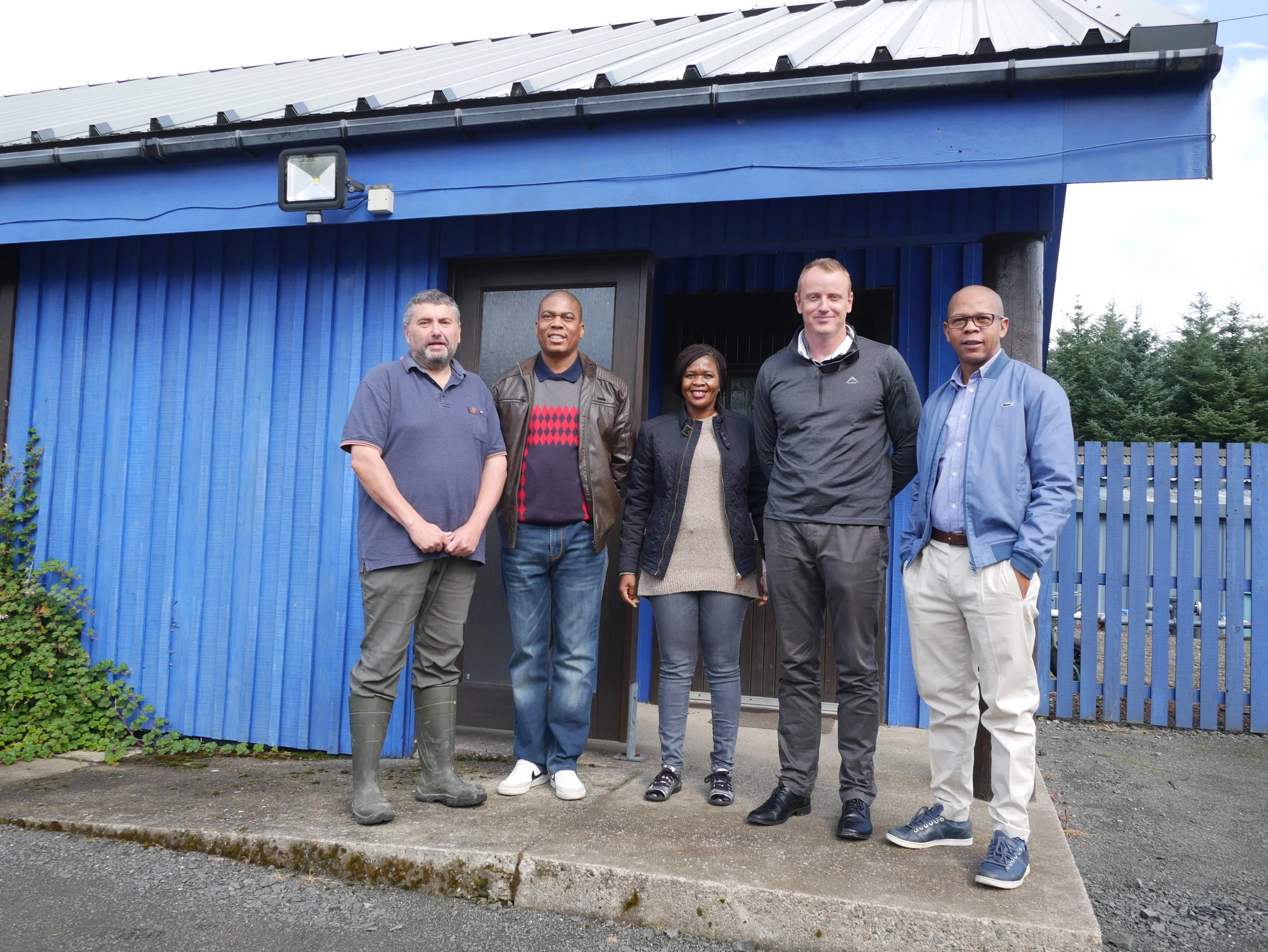 South African   Dept  of Agriculture Forestry and  Fisheries  visit to the Institute of Aquaculture 