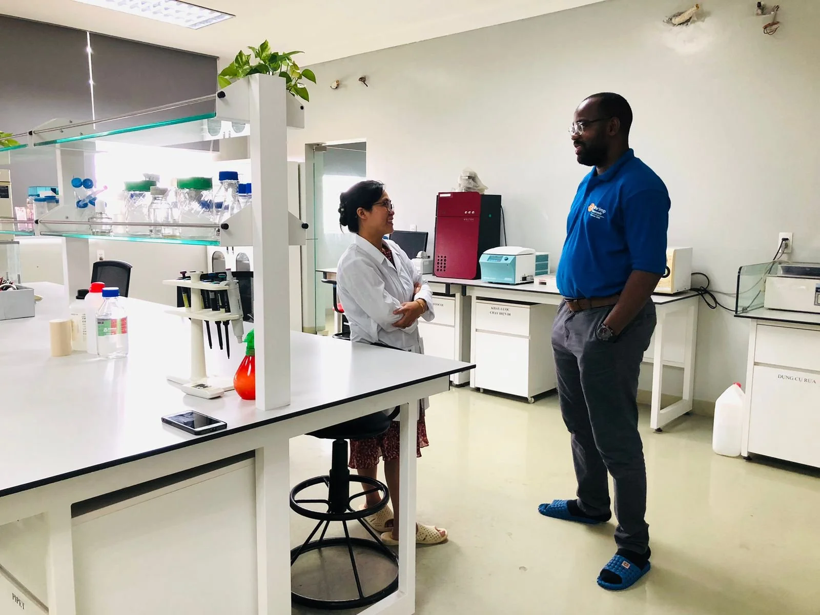 Simão Zacarias visits partners in Hanoi