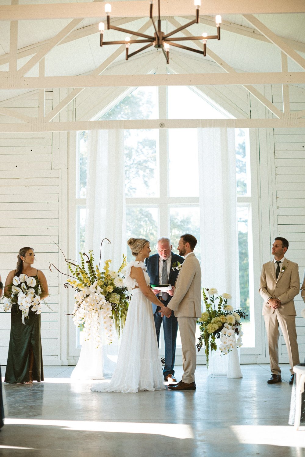 Wedding photography at Sainte Terre by Natalie Parnell