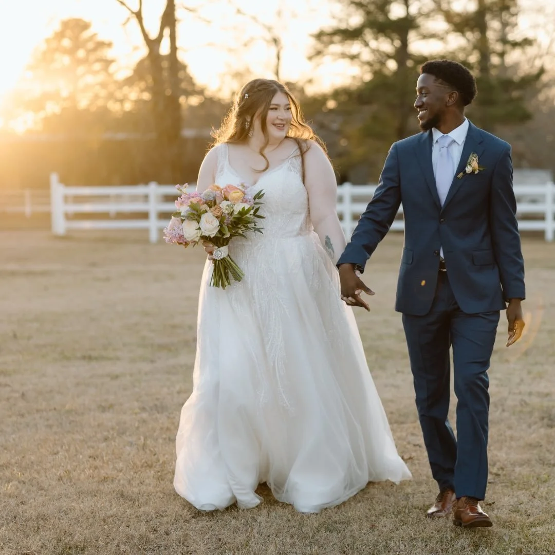 These two and this day&hellip;true romance 🥰

Bride &amp; Groom: @makenzie.bailey @joshuab805 
Photos: @christimphoto 
Design &amp; Styling: @hillaryamoss 
Coordinator: @krmoore1 
Florals: @leanne.graves 
Cake: @sweetiecakes102 
Wedding Dress: @hers