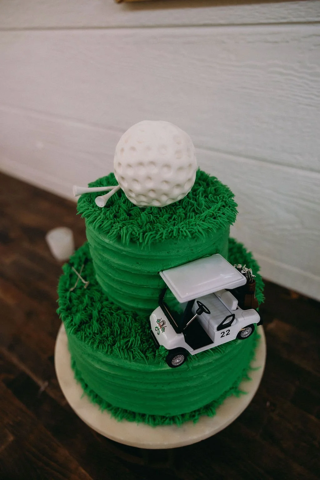 24-golf-green-groom-s-cake-with-a-golf-ball-topper-at-the-stone-barn-at.jpg
